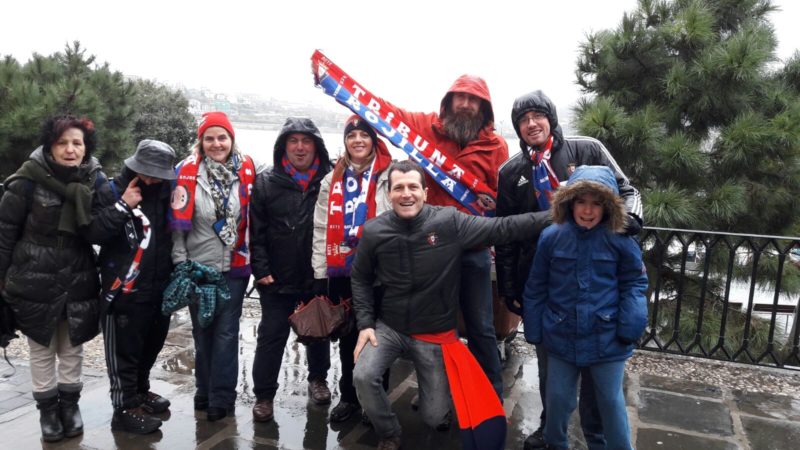 Invasión rojilla en Donostia  