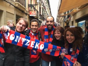 Aficionados de Osasuna en San Sebastián  