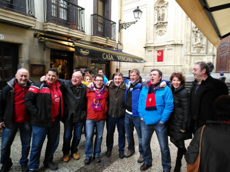 Invasión rojilla en Donostia  