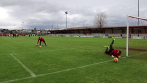 Sirigu y Raoul Loé impresionan en Tajonar  