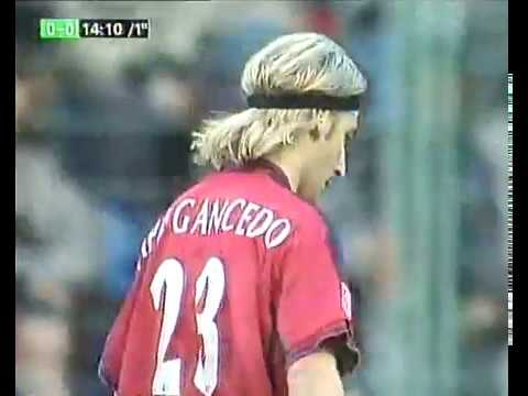 Osasuna 3-1 Real Madrid (2001-2002): vaselina de Alfredo y volea de Iván Rosado 