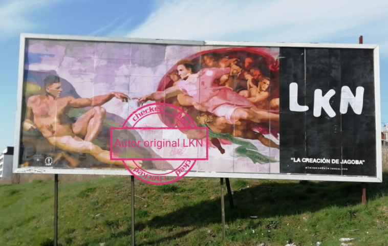 Aparece un 'collage' rojillo gigante en Pamplona inspirado en una legendaria obra de Miguel Ángel  
