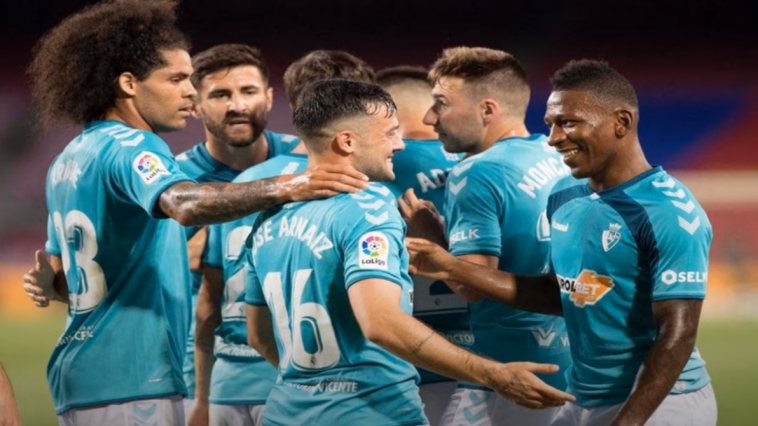 Pervis Estupiñán lanza un guiño en redes sociales a sus antiguos compañeros  