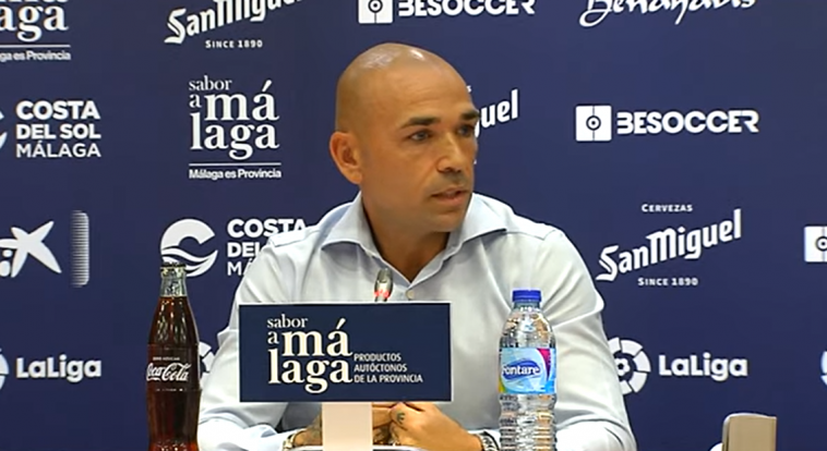 Tremendo enfado del director deportivo del Málaga con Ontiveros  