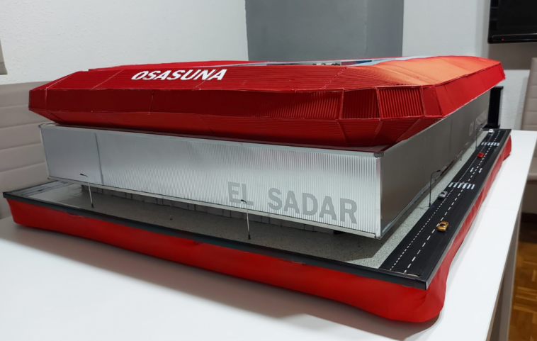 Un aficionado de Osasuna reproduce El Sadar en una maqueta espectacular 