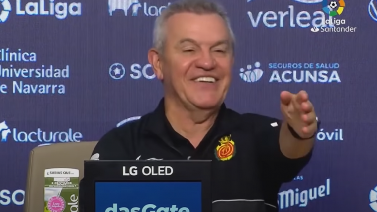 Javier Aguirre interrumpe la rueda de prensa al reconocer a un periodista de Osasuna  