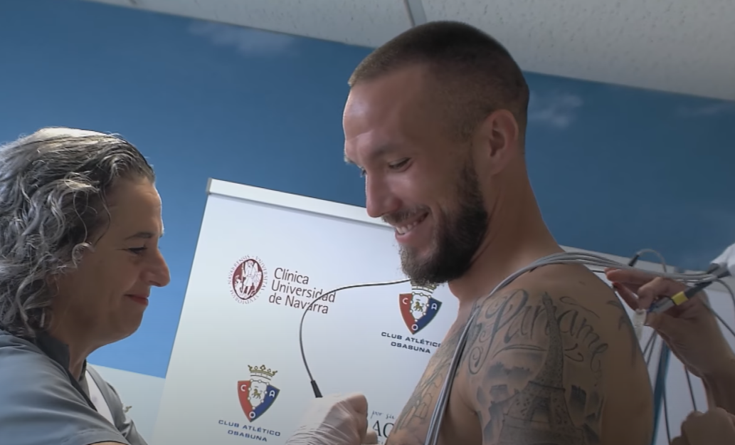 Digard brilla de nuevo en la élite pero no como futbolista  