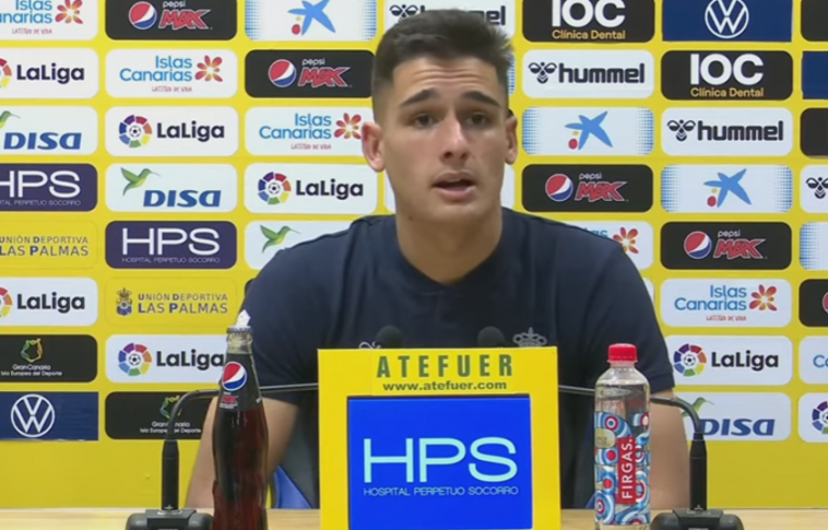 Otro nombre para el lateral izquierdo  