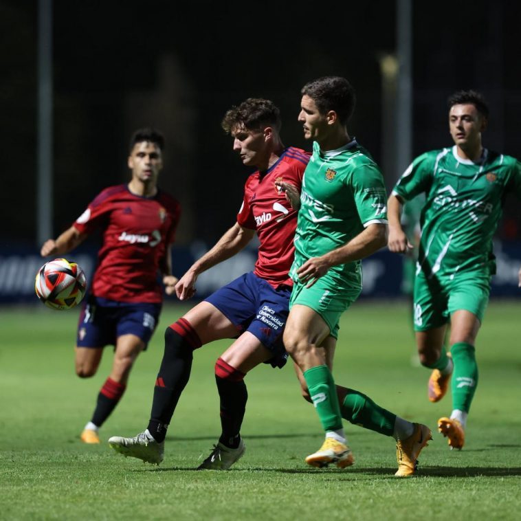 ¿Sabías que el récord en liga regular de espectadores de un equipo histórico del fútbol español en su actual estadio es ante Osasuna Promesas?  
