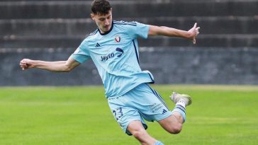 El defensor del Promesas, Michelis, ha sido operado por una fractura en la clavícula derecha  