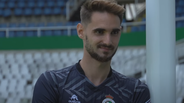 El portero navarro que deslumbra en Segunda y ya ha despertado interés en equipos de Primera  