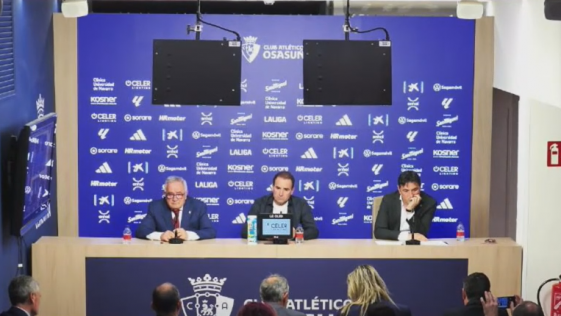 Los tres papeles en la rueda de prensa de fin de ciclo  