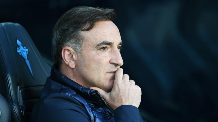 El entrenador Carlos Carvahal afirma que está en conversaciones con un equipo de LaLiga  