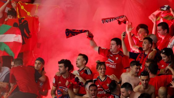 La camiseta vintage que está triunfando entre la afición rojilla  