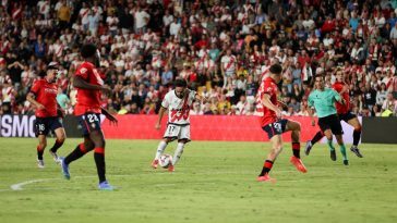 El espectacular repliegue de Boyomo que se ha hecho viral entre los aficionados de Osasuna  