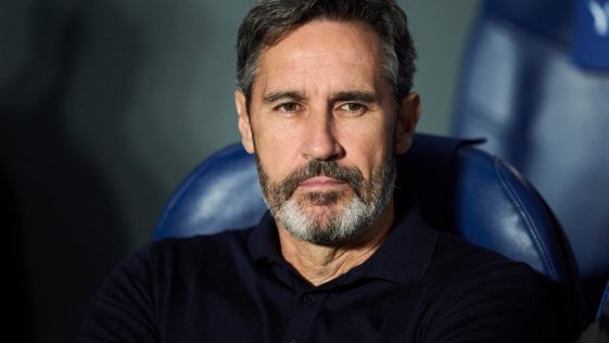 ¿Cuántos puntos debería alcanzar Vicente para superar la mejor temporada de Jagoba?  