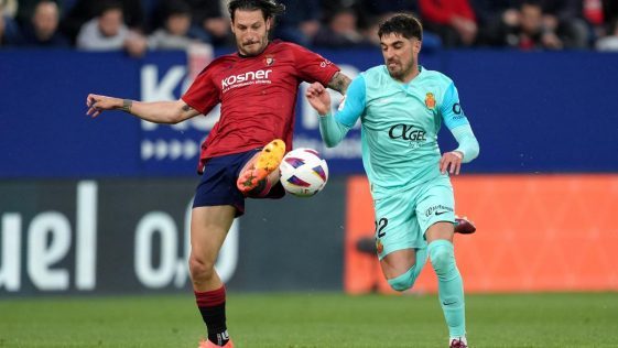 "No veía fútbol en casa": Así afrontó Nacho Vidal su dura etapa en el banquillo de Osasuna  