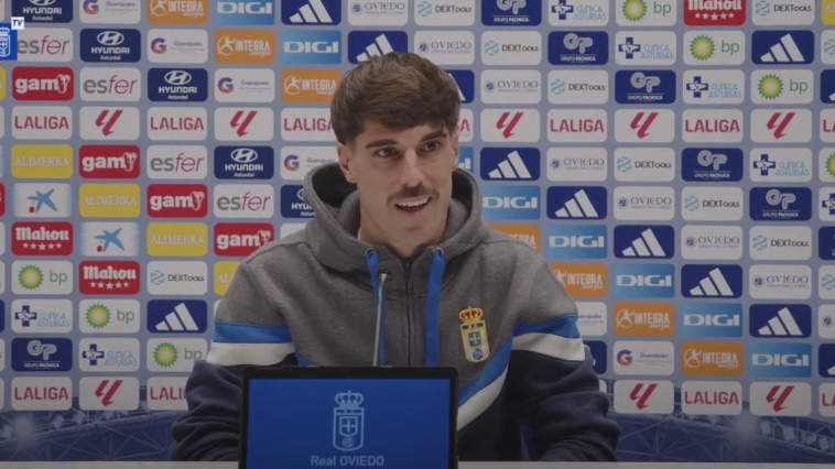 Lo de Nacho Vidal en Oviedo es de locos  