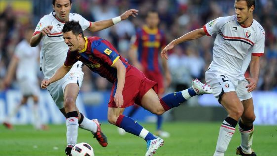 El ex de Osasuna que ha pasado por 16 equipos y sigue jugando a los 40  