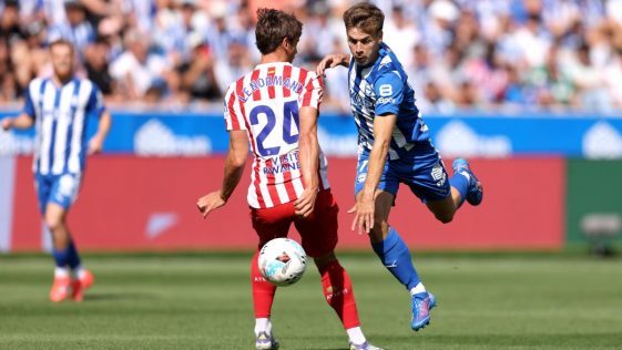 Pablo Ibáñez cae de pie en el Alavés  
